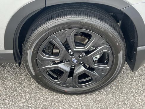 Certified 2025 Subaru Ascent Bronze Edition w/ Onyx Package image 19