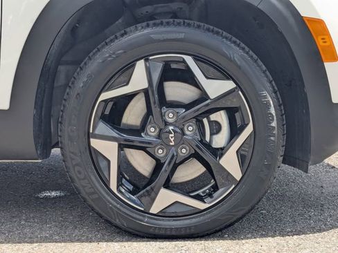 Certified 2024 Kia Seltos EX AWD/4WD image 13