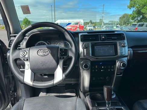 Used 2019 Toyota 4Runner Limited AWD/4WD image 15
