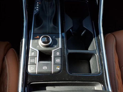 Used 2023 Kia Sorento SX Prestige image 16