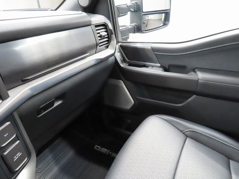 Used 2025 Ford F150 Lariat w/ Equipment Group 502A High image 24