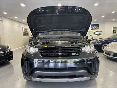 Used 2017 Land Rover Discovery SE AWD/4WD image 52