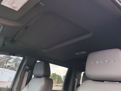 Certified 2023 GMC Sierra 2500 Denali AWD/4WD image 11