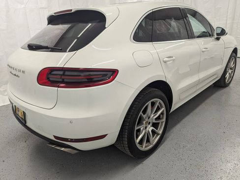 Used 2015 Porsche Macan Turbo image 6