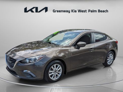 Used 2016 MAZDA MAZDA3 i Sport w/ Preferred Equipment Package image 4