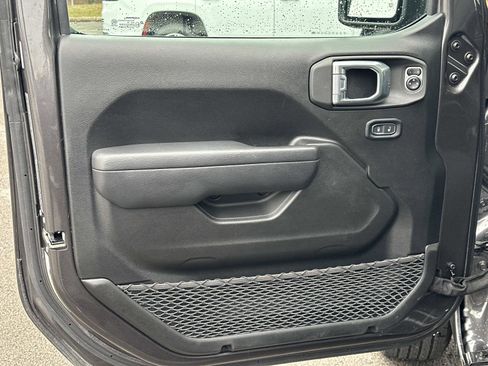 Certified 2024 Jeep Wrangler Sport S image 12