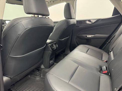 Used 2025 Lexus NX 250 FWD w/ Towing Package (2000 Lbs) image 40