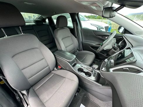 Used 2023 Chevrolet Malibu LT image 19