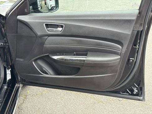 Used 2018 Acura TLX V6 w/ Technology Package FWD image 8