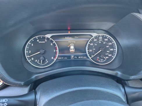 Used 2024 Nissan Sentra SV FWD image 10