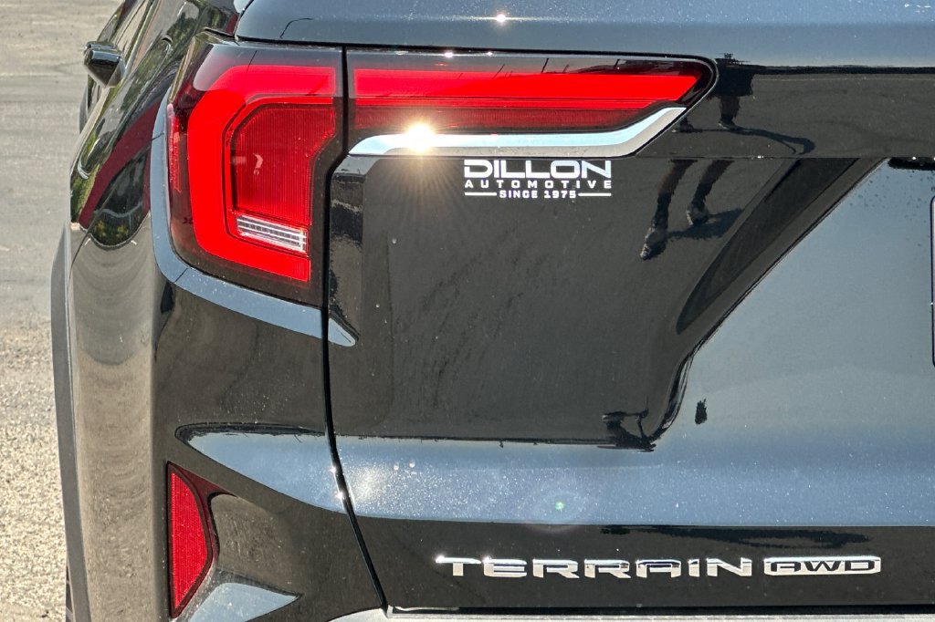 New 2026 GMC Terrain Elevation w/ Elevation Premium Package AWD/4WD image 9