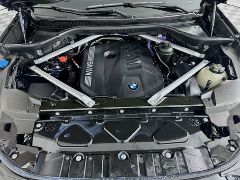 Certified 2024 BMW X5 xDrive40i w/ M Sport Package image 31