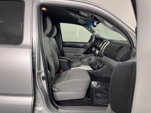 Used 2013 Toyota Tacoma 4x4 Double Cab w/ SR5 Pkg image 30