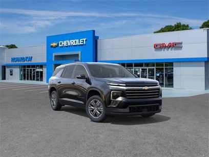 New 2025 Chevrolet Traverse LT w/ LPO, Floor Liner Package