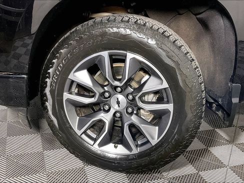 Used 2023 Chevrolet Silverado 1500 RST AWD/4WD image 10