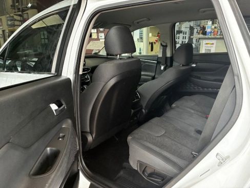 Used 2019 Hyundai Santa Fe SE FWD image 23