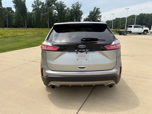 Used 2022 Ford Edge Titanium AWD/4WD image 4