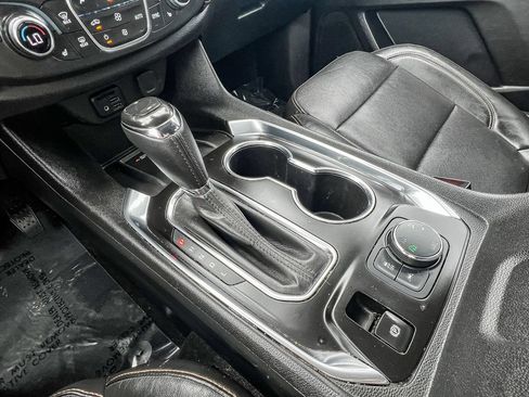 Used 2020 Chevrolet Traverse Premier w/ Redline Edition AWD/4WD image 24