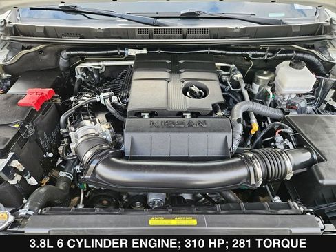 Used 2024 Nissan Frontier SV w/ SV Convenience Package RWD image 39