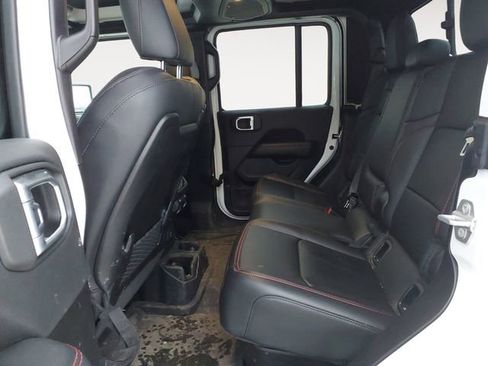 Used 2024 Jeep Gladiator Rubicon image 13