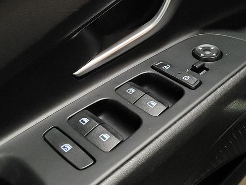 Used 2023 Hyundai Elantra Limited w/ Cargo Package image 27