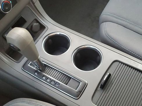 Used 2014 Chevrolet Traverse LS image 21