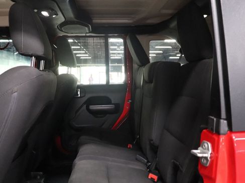 Used 2018 Jeep Wrangler Unlimited Sport S image 13