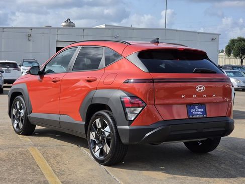 Used 2025 Hyundai Kona SEL FWD image 7