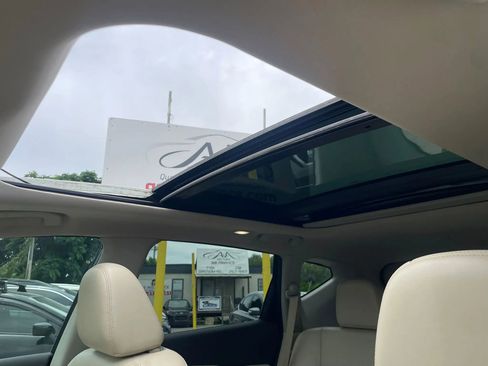 Used 2015 Nissan Murano Platinum w/ Platinum Technology Package FWD image 28
