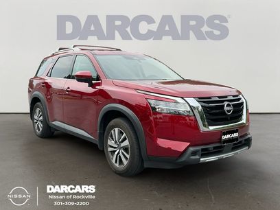Used 2024 Nissan Pathfinder SL