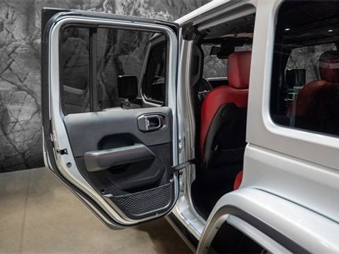 Used 2024 Jeep Wrangler Rubicon 392 image 10