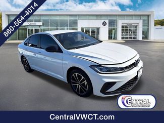 Used 2025 Volkswagen Jetta Sport FWD video 1