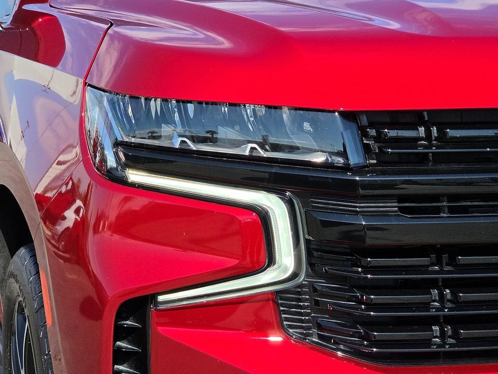 Used 2024 Chevrolet Tahoe RST RWD image 7