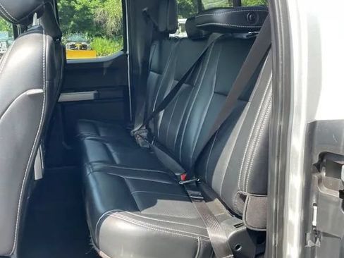 Used 2019 Ford F150 Lariat w/ Equipment Group 502A Luxury AWD/4WD image 19