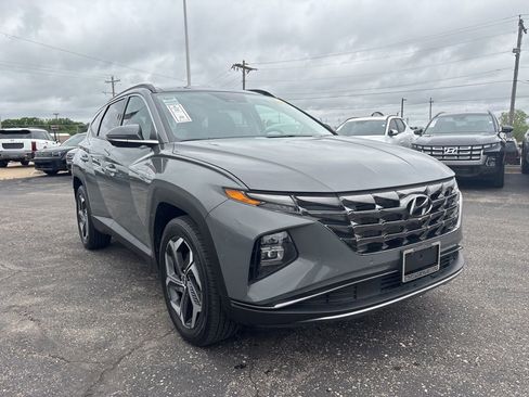 Certified 2024 Hyundai Tucson Limited AWD/4WD image 7