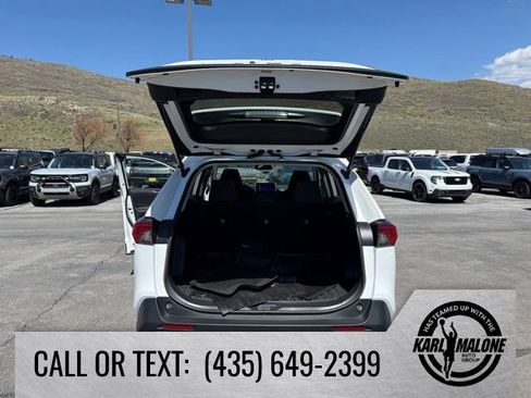 Used 2024 Toyota RAV4 XLE w/ Weather Package AWD/4WD image 31