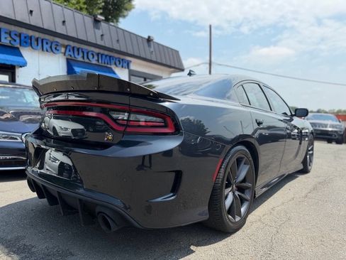 Used 2019 Dodge Charger Scat Pack w/ Plus Group RWD image 3