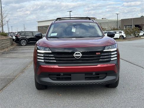 New 2026 Nissan Kicks SR image 2