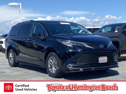 Certified 2022 Toyota Sienna XLE w/ XLE Plus Package