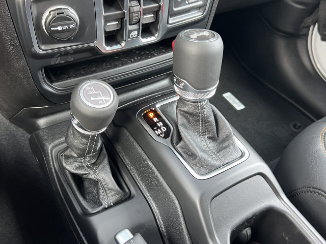 New 2027 Jeep Wrangler Unlimited Sahara AWD/4WD image 28