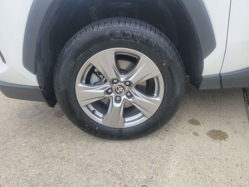 Certified 2024 Toyota RAV4 XLE image 30