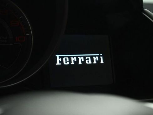 Used 2020 Ferrari Portofino RWD image 50