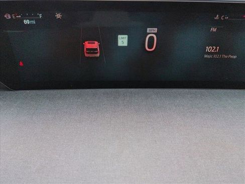 New 2025 Ford Expedition Active image 11