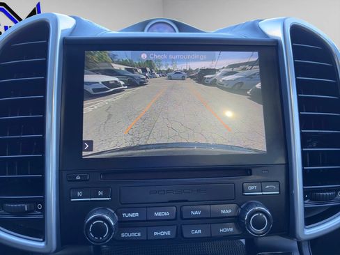 Used 2017 Porsche Cayenne GTS AWD/4WD image 14
