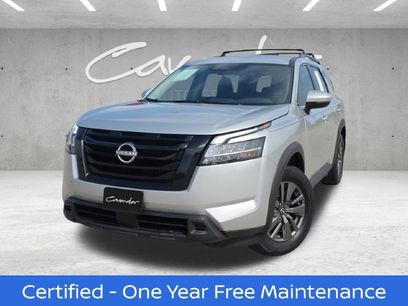 Certified 2022 Nissan Pathfinder SV w/ SV Black Package