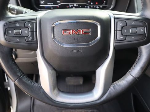 Used 2022 GMC Yukon XL SLT w/ SLT Premium Package RWD image 13