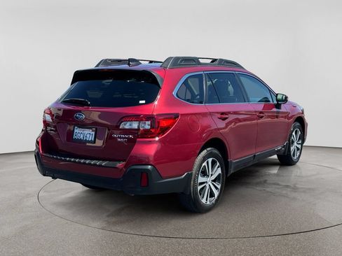 Used 2019 Subaru Outback 3.6R Limited w/ Popular Package #2 AWD/4WD image 5