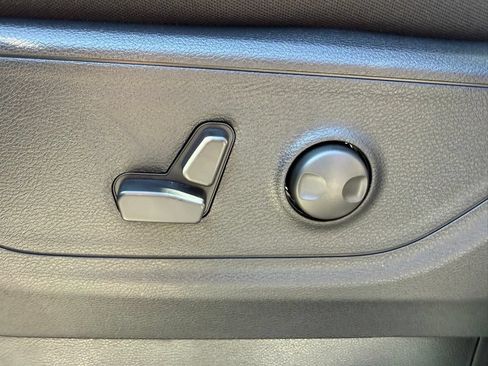 New 2026 RAM 1500 Big Horn AWD/4WD image 16