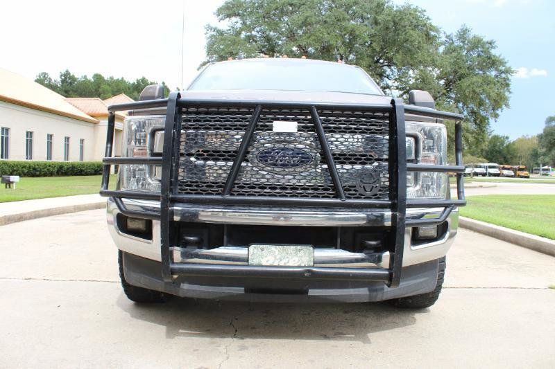 Used 2019 Ford F350 Lariat w/ Lariat Value Package AWD/4WD image 7