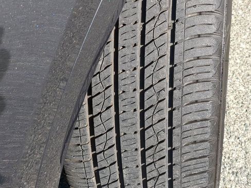 Used 2023 Audi Q5 2.0T Premium w/ Convenience Package image 12